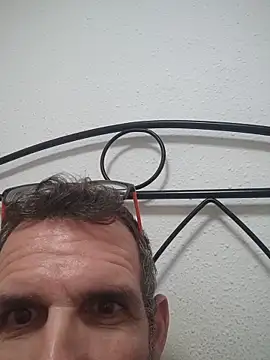 gigolobcn online show from 12.21.25