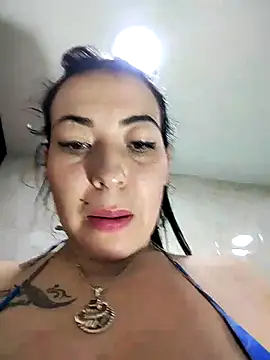 Snapshot of angelicroose2 chatting on 11.03.25 angelicroose2 online show from 11.03.25