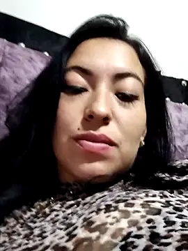 Snapshot of angelicroose2 chatting on 02.15.26 angelicroose2 online show from 02.15.26