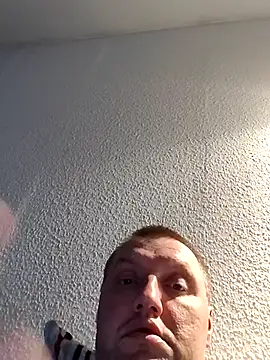 Brutalle88 online show from 10.18.25