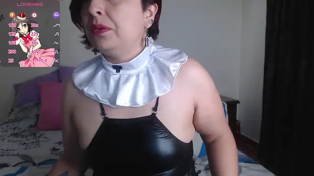 evangeline lover online show from 10.24.25