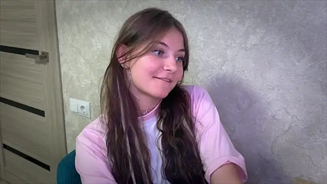 Snapshot of may_rollins chatting on 09.12.25 may rollins online show from 09.12.25