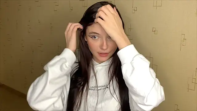 Snapshot of may_rollins chatting on 11.22.25 may rollins online show from 11.22.25