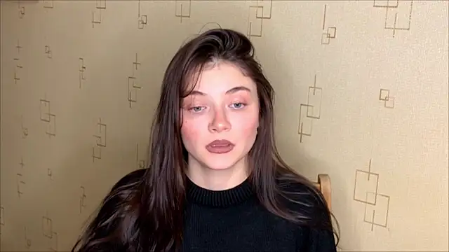 Snapshot of may_rollins chatting on 12.05.25 may rollins online show from 12.05.25