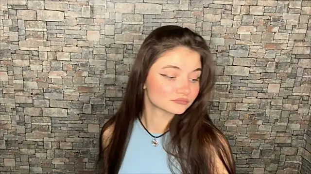 Snapshot of may_rollins chatting on 12.16.25 may rollins online show from 12.16.25