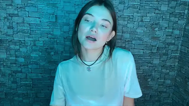 Snapshot of may_rollins chatting on 12.22.25 may rollins online show from 12.22.25