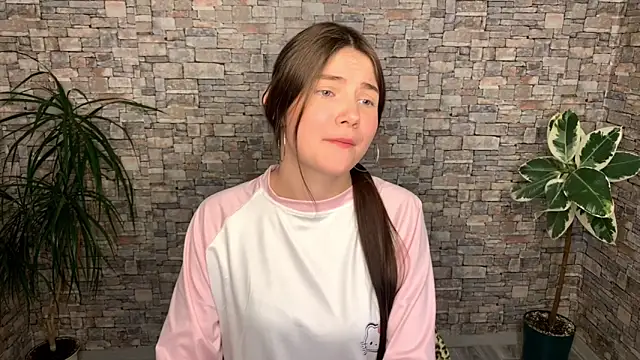 Snapshot of may_rollins chatting on 03.16.26 may rollins online show from 03.16.26