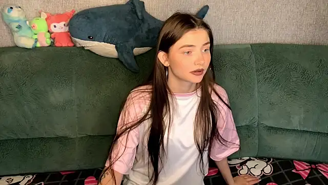 Snapshot of may_rollins chatting on 03.17.26 may rollins online show from 03.17.26