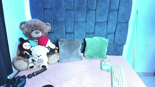 Snapshot of ValentinaKlean chatting on 02.01.26 ValentinaKlean online show from 02.01.26