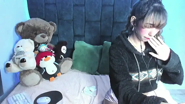 Snapshot of ValentinaKlean chatting on 02.16.26 ValentinaKlean online show from 02.16.26