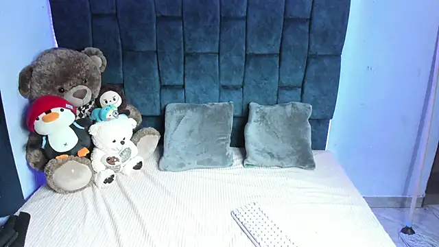 Snapshot of ValentinaKlean chatting on 02.27.26 ValentinaKlean online show from 02.27.26