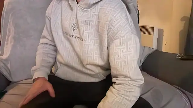 Snapshot of ElixirDelice026 chatting on 10.08.25 ElixirDelice026 online show from 10.08.25