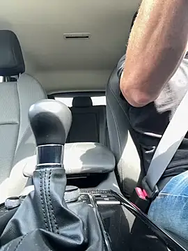 Snapshot of Axl_hot chatting on 09.12.25 Axl hot online show from 09.12.25