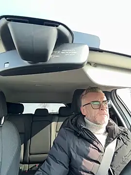 Snapshot of Axl_hot chatting on 03.08.26 Axl hot online show from 03.08.26