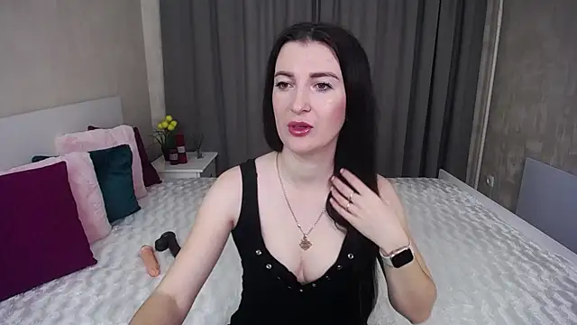 EvelinCuper online show from 11.18.25