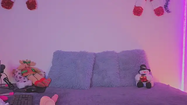 Snapshot of Lolarosesxs chatting on 12.04.25 Lolarosesxs online show from 12.04.25