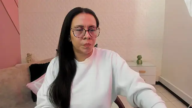 Eva mermaid online show from 04.26.26