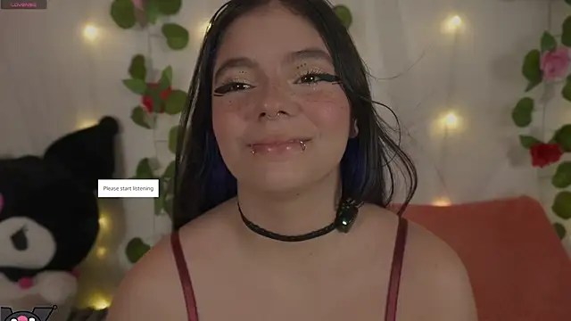 Snapshot of cutee_andrea chatting on 07.22.26 cutee andrea online show from 07.22.26