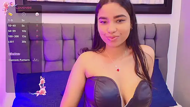 Snapshot of KhateAndersson chatting on 11.03.25 KhateAndersson online show from 11.03.25