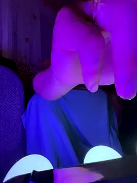 GirThyDock online show from 10.21.25