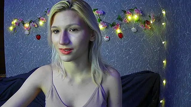 Snapshot of saoleyasao chatting on 02.15.26 saoleyasao online show from 02.15.26