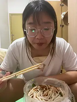 sisi-maiden online show from 03.25.26