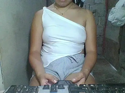 Snapshot of Skinny_PinayGirljust18 chatting on 06.18.26 Skinny PinayGirljust18 online show from 06.18.26