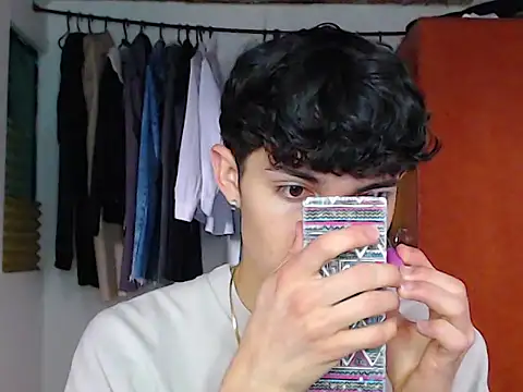 Snapshot of john_vichenso chatting on 09.08.25 john vichenso online show from 09.08.25