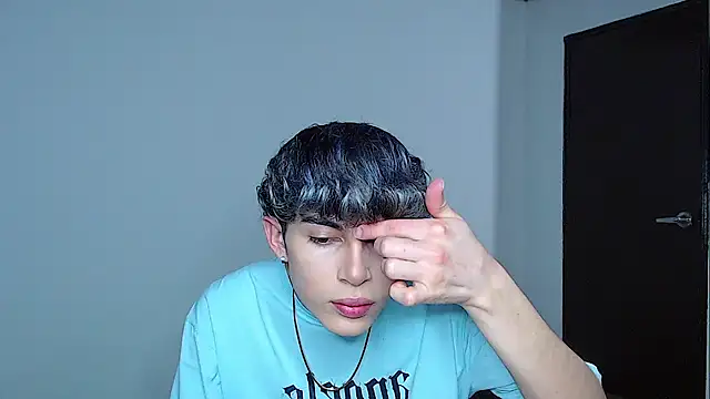 Snapshot of john_vichenso chatting on 11.11.25 john vichenso online show from 11.11.25