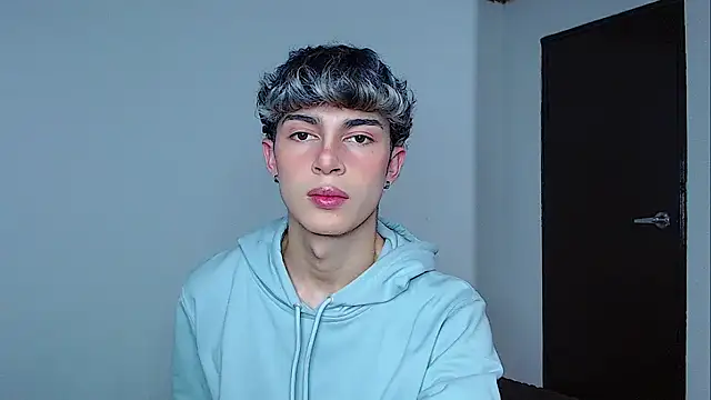 Snapshot of john_vichenso chatting on 11.13.25 john vichenso online show from 11.13.25