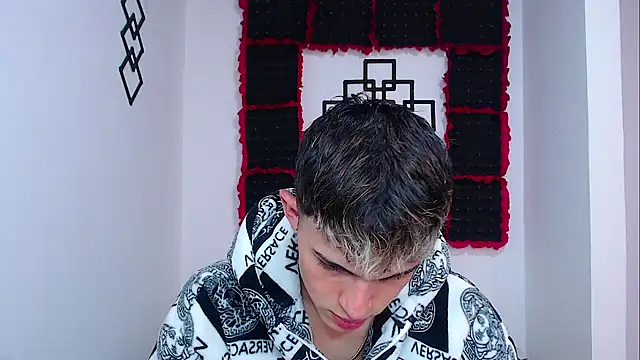 Snapshot of john_vichenso chatting on 01.08.26 john vichenso online show from 01.08.26