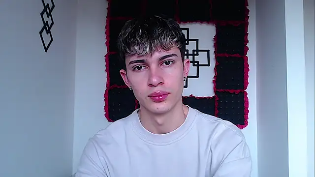 Snapshot of john_vichenso chatting on 02.10.26 john vichenso online show from 02.10.26