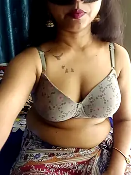 Snapshot of Sexy_juhee chatting on 12.16.25 Sexy juhee online show from 12.16.25