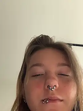 VesnaCrystal online show from 10.11.25