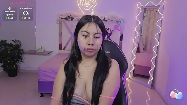 ZURY TAY online show from 01.10.26