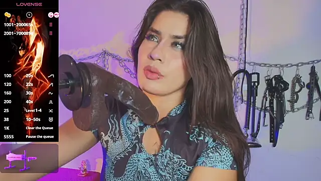 Snapshot of Amyyslave chatting on 03.20.26 Amyyslave online show from 03.20.26