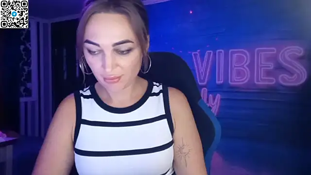 Blonde Temptation online show from 09.14.25