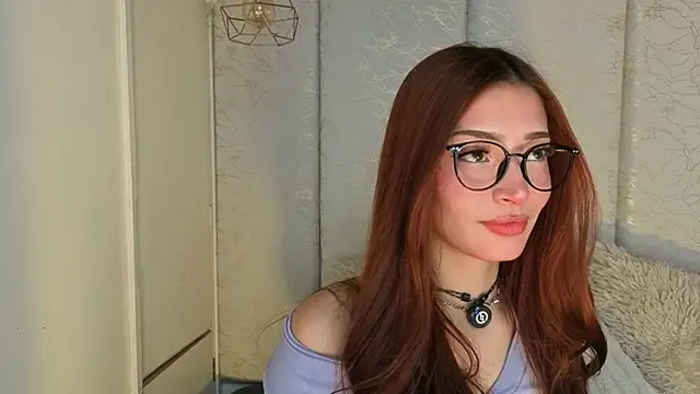 Snapshot of maddy1y_ chatting on 05.18.26 maddy1y online show from 05.18.26
