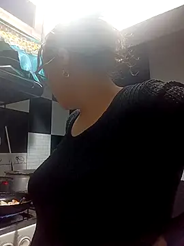 Lady 16 online show from 02.21.26