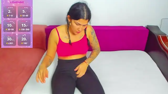 MiaKiittyy online show from 10.08.25