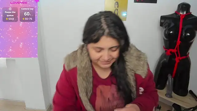 TifanyAmazinng online show from 09.29.25