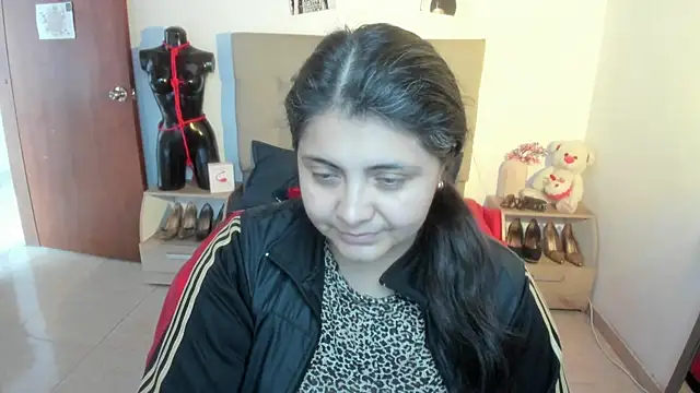 TifanyAmazinng online show from 01.19.26