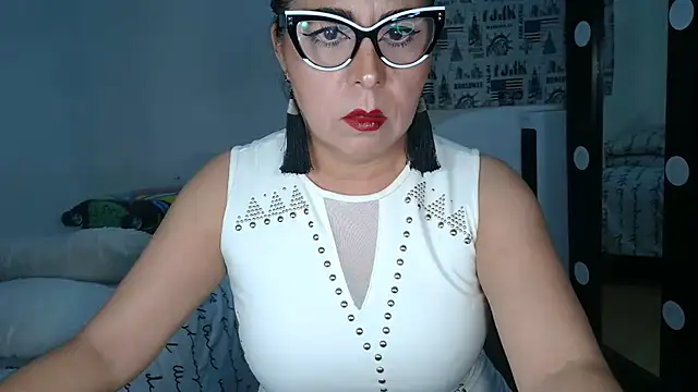 SweetCatheryne online show from 08.06.26