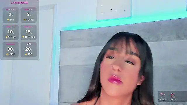 Aleja ruizz online show from 12.19.25