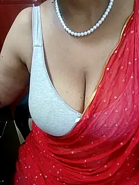 Snapshot of tami_lavanya chatting on 09.28.25 tami lavanya online show from 09.28.25