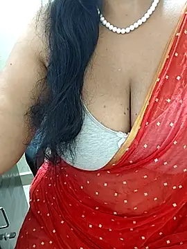Snapshot of tami_lavanya chatting on 10.18.25 tami lavanya online show from 10.18.25