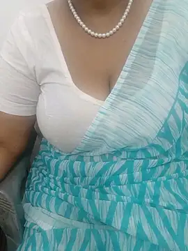 Snapshot of tami_lavanya chatting on 02.12.26 tami lavanya online show from 02.12.26