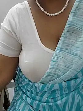 Snapshot of tami_lavanya chatting on 03.04.26 tami lavanya online show from 03.04.26