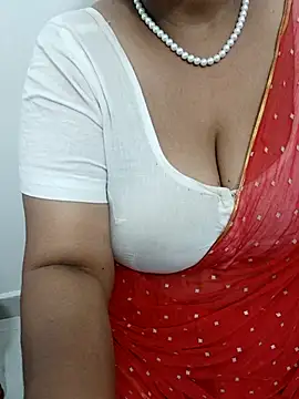 Snapshot of tami_lavanya chatting on 03.16.26 tami lavanya online show from 03.16.26