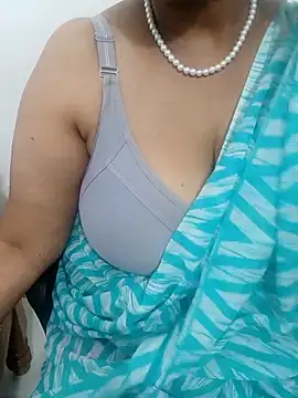 Snapshot of tami_lavanya chatting on 03.17.26 tami lavanya online show from 03.17.26